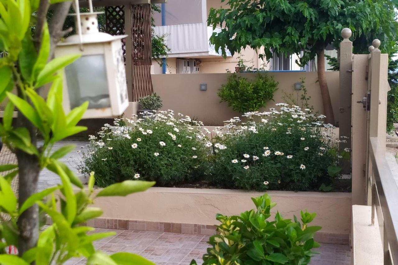 Ofrinio Central Apartments ภายนอก รูปภาพ