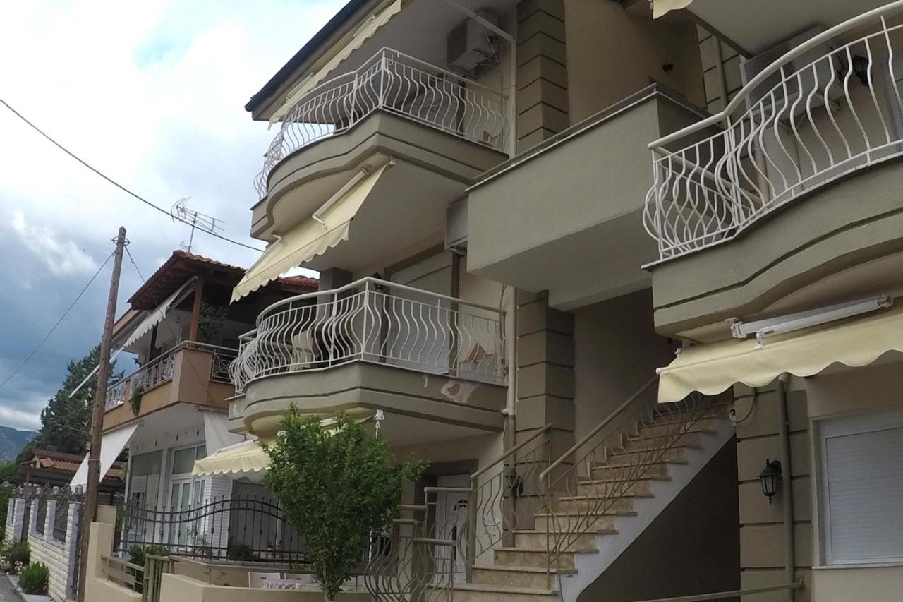 Ofrinio Central Apartments ภายนอก รูปภาพ
