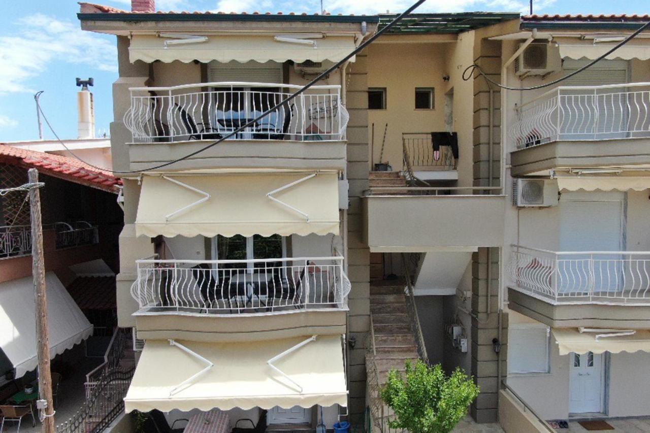 Ofrinio Central Apartments ภายนอก รูปภาพ